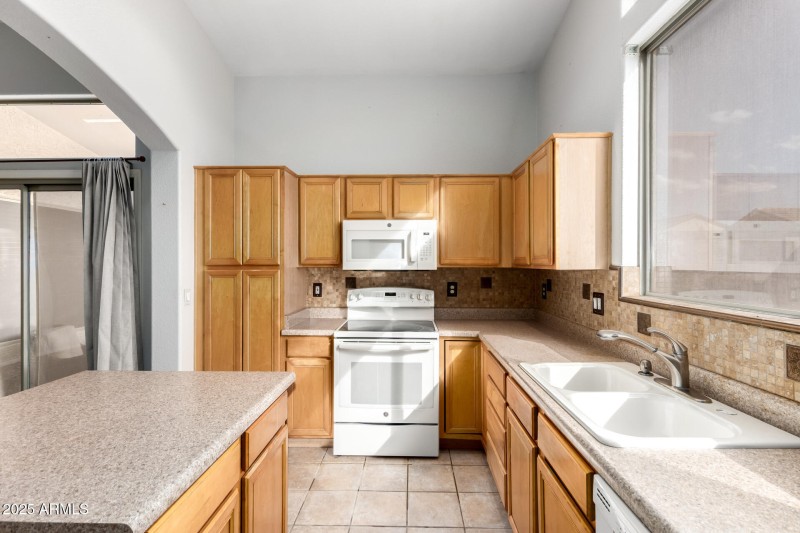 12 Hillview