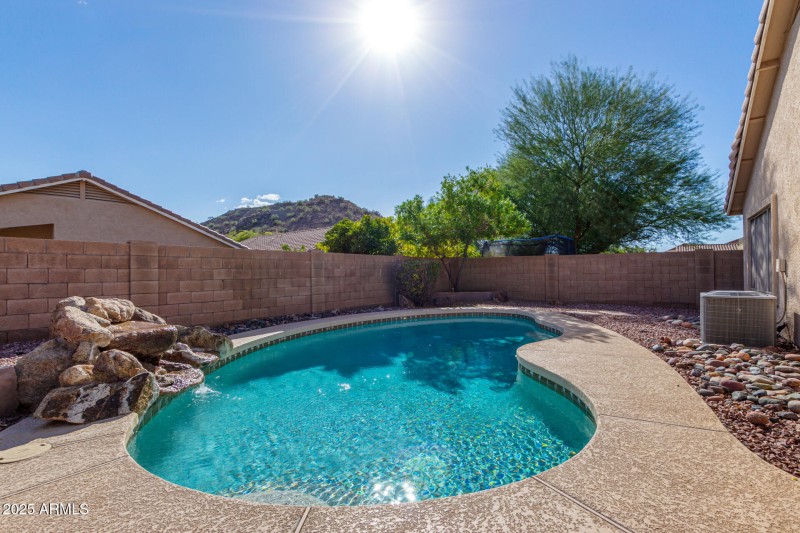 33 Hillview