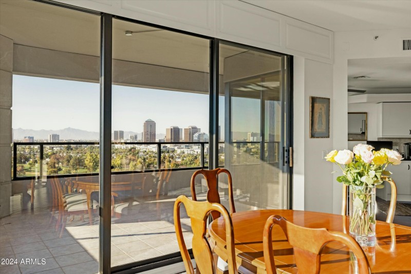 Dining daytime view