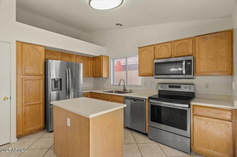12-Kitchen