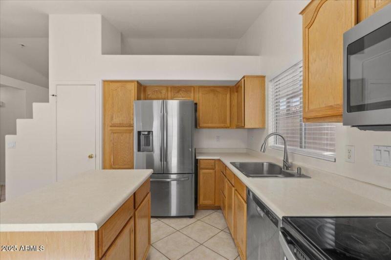 13-Kitchen