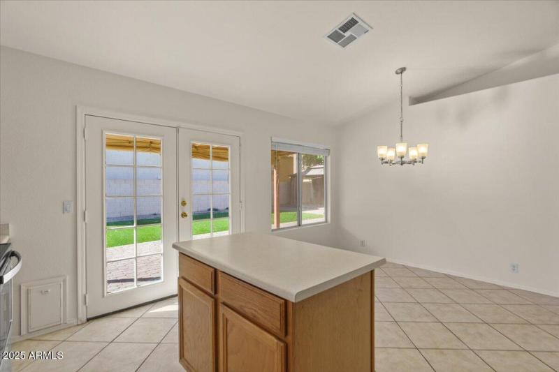 14-Kitchen