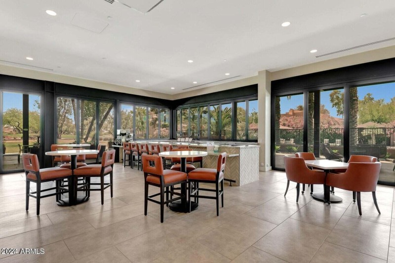 Estate Club Social Area