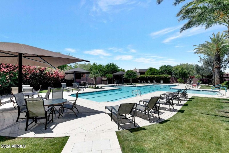 Estate Club Pool