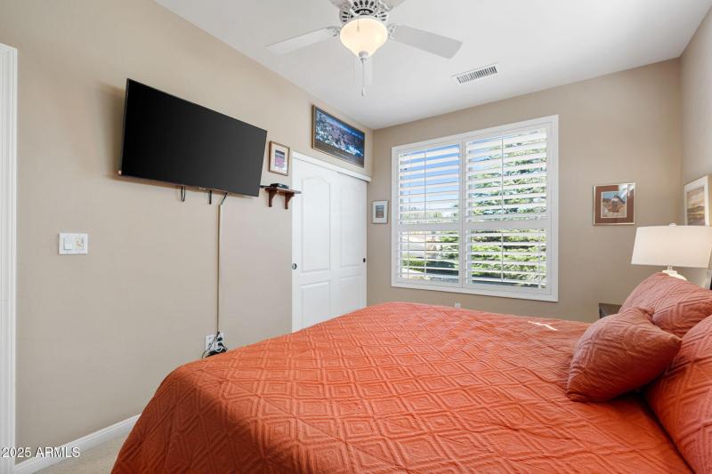 30-Bedroom 2 (2)