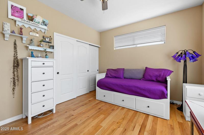 33-Bedroom 3 (2)