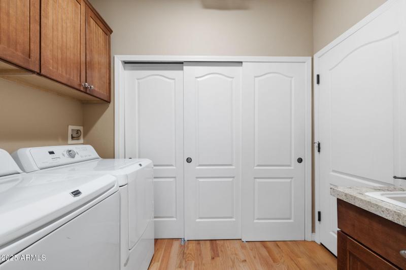 43-Laundry Room