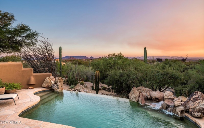 Pool Valley Views