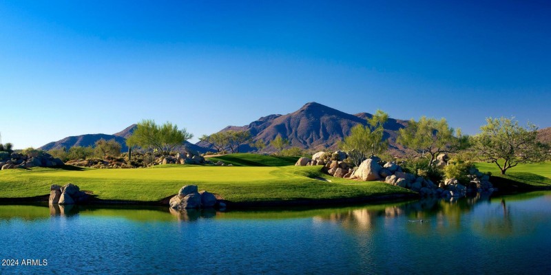 Idyllic Golf