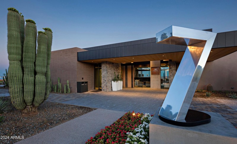 SEVEN Clubhouse
