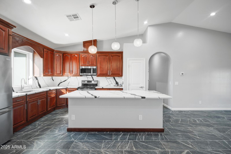 35532 W Chipman Rd-7