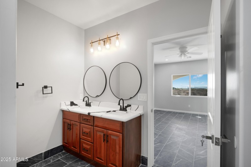 35532 W Chipman Rd-25