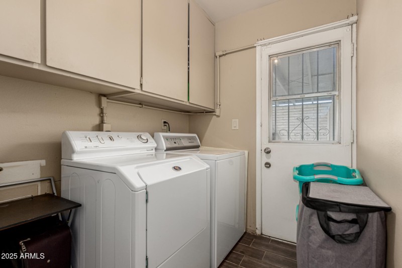 28 - Griswold 3701