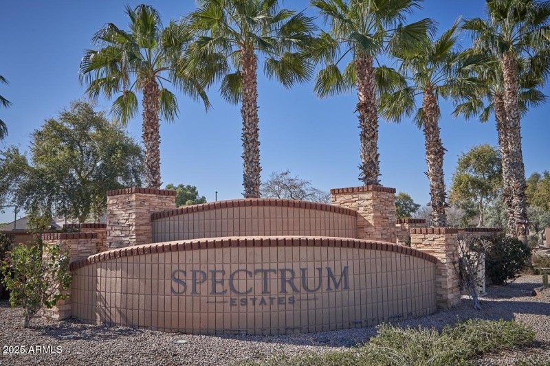 Lark-Spectrum Estates sign