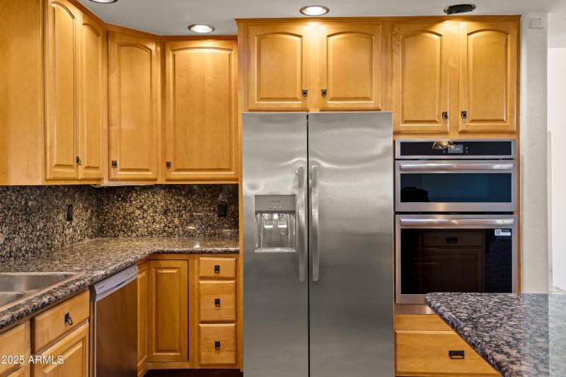 JL_105ViaDelViento-interiors-CommonAreas