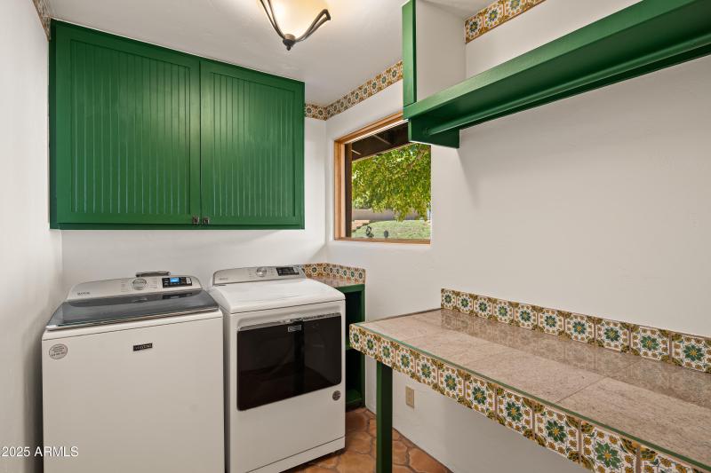 JL_105ViaDelViento-interiors-CommonAreas