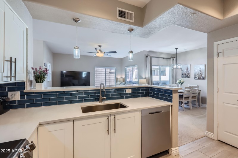 7401 W Arrowhead Clubhouse DR 2045 - MLS