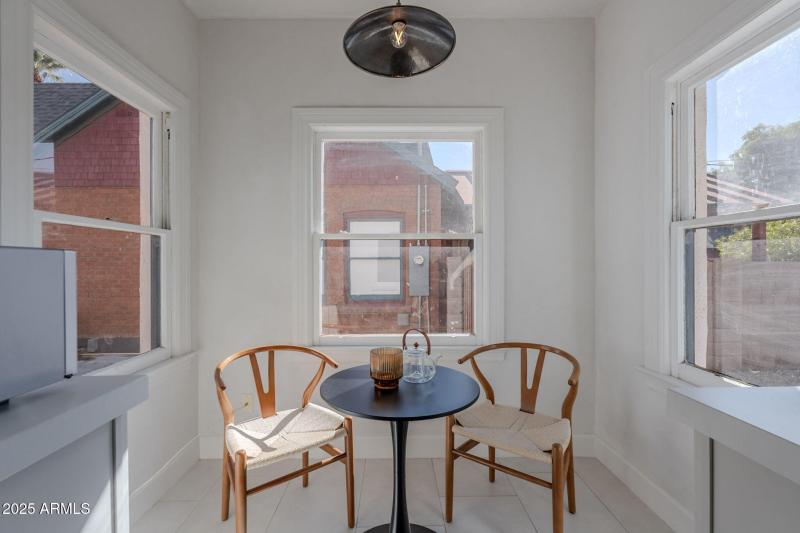 12-web-or-mls-Latham-12