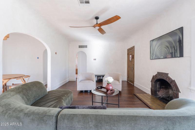 16-web-or-mls-Latham-16