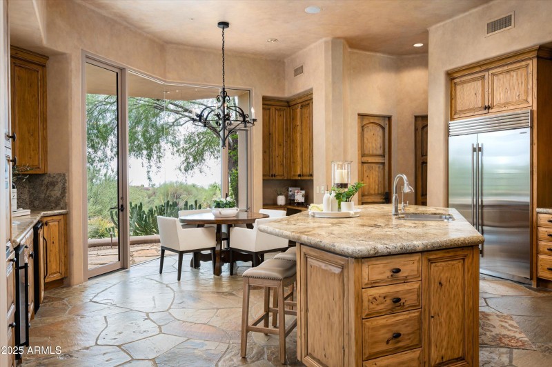 Chef's kitchen