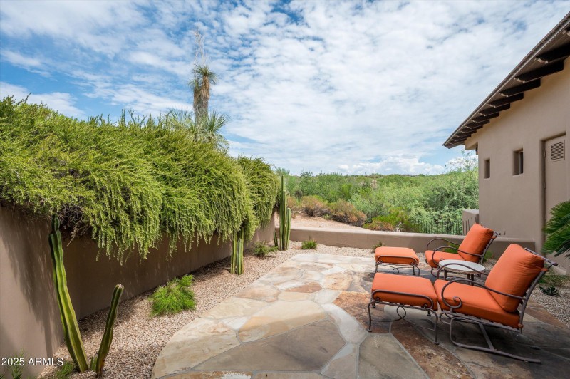 Side sunpatio