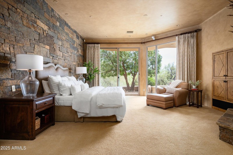 Primary suite