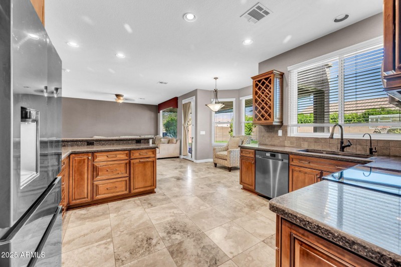 1302 W Winchester Way-15