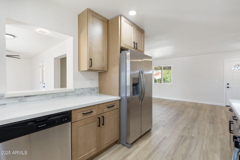 9-web-or-mls-Photo Oct 04 2025, 1 48 02