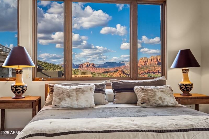 JL_220CrystalSkyDr-interiors-Casita-04