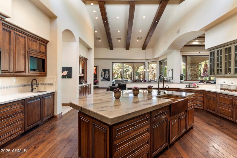 Open Kitchen
