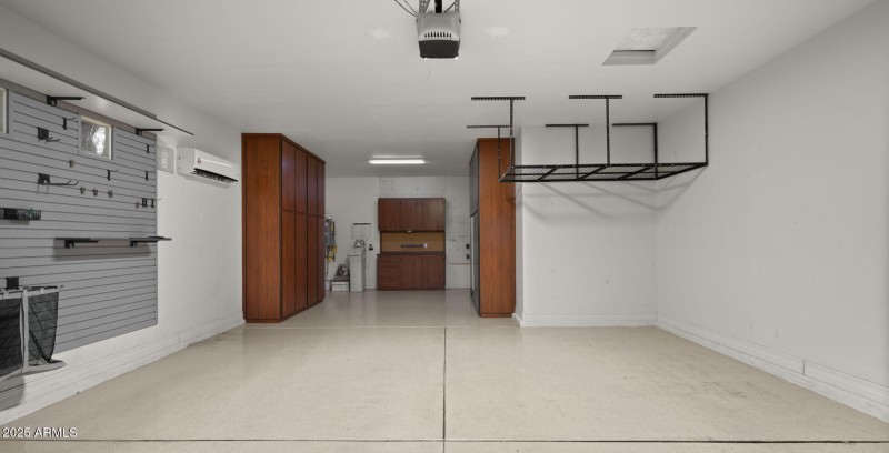 37-web-or-mls-Garage Interior3