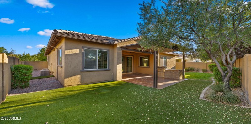 43-web-or-mls-Backyard3