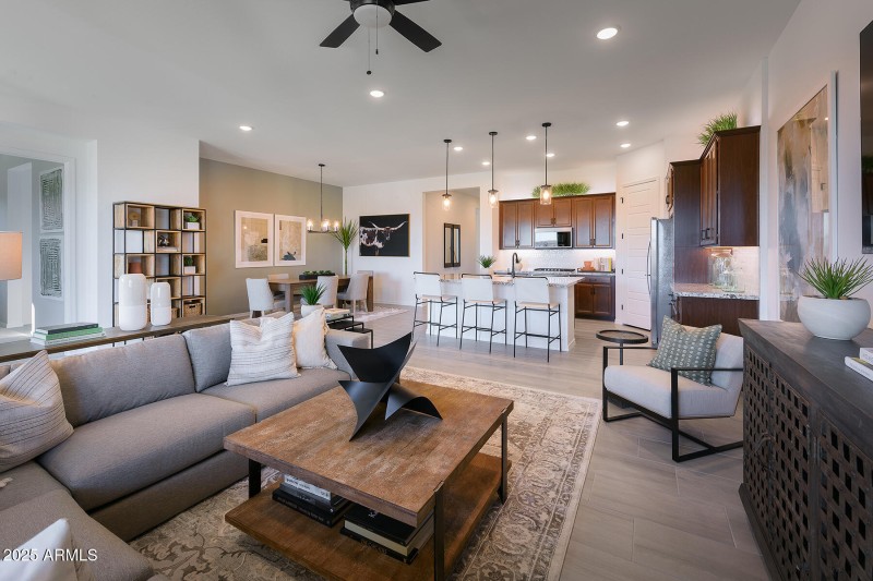 MAZ_STH_Azure_Living