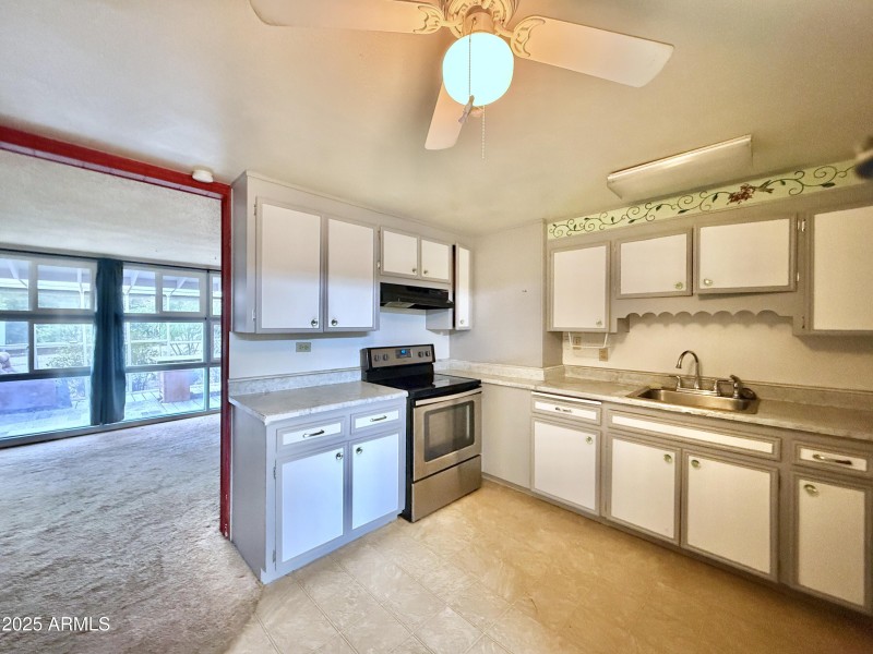 47-Kitchen Cabinets