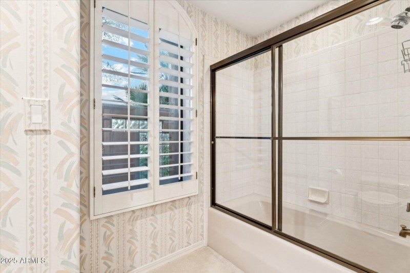Bedroom 2 Ensuite Bathroom
