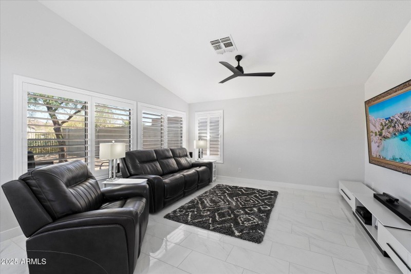 Expansive Windows
