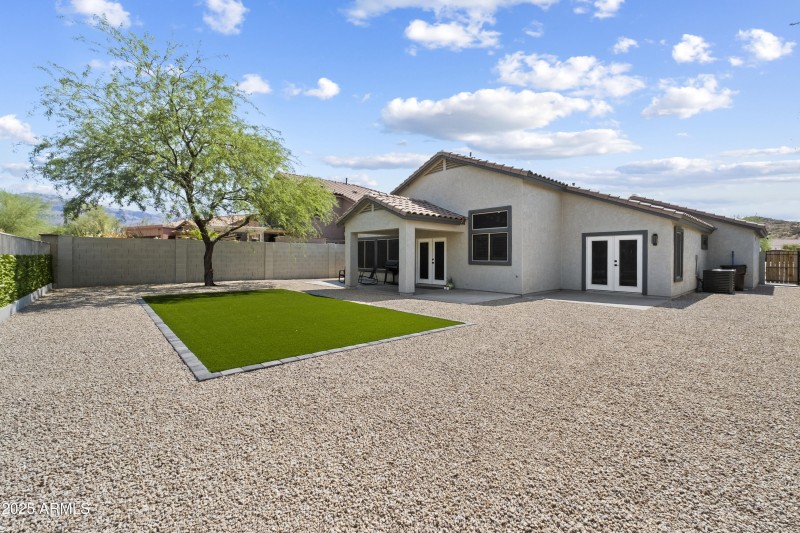 Pool Sized Yard!!