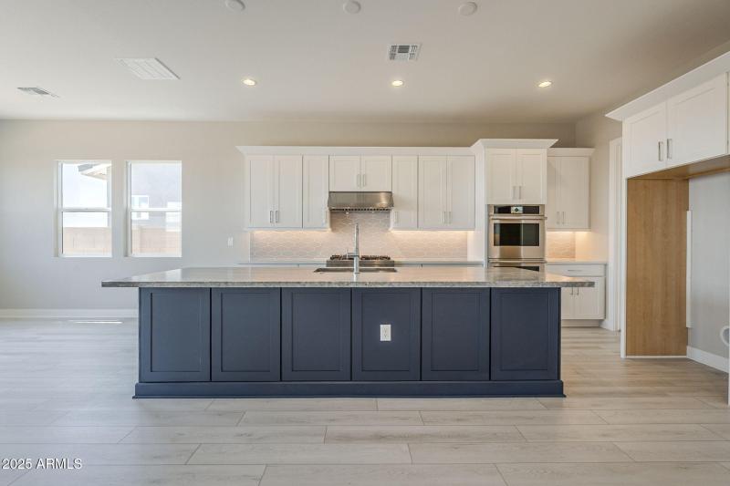 12-web-or-mls-Blakely-12