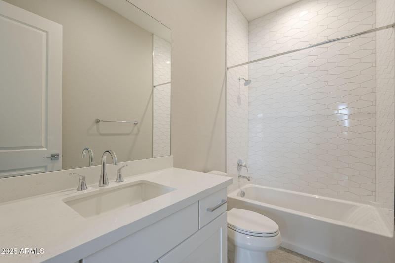 45-web-or-mls-Blakely-45