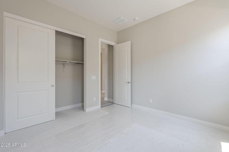 47-web-or-mls-Blakely-47