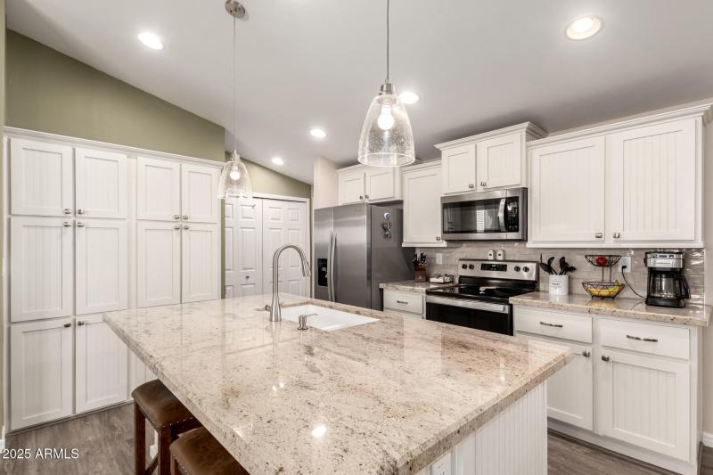 17 - University 9333 #110