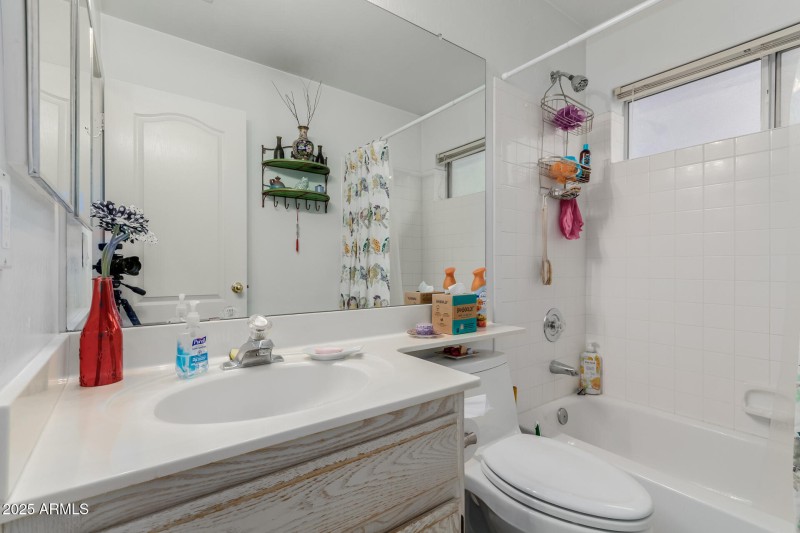 2nd Bathroom