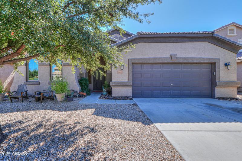 1653 W Green Tree Dr