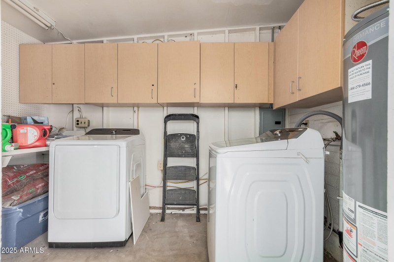 Laundry/Storage Rm