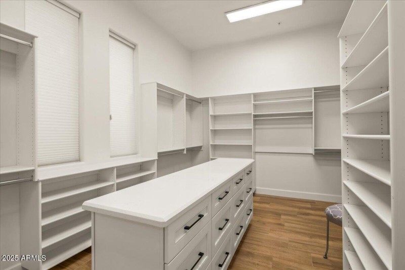 39-Primary Closets