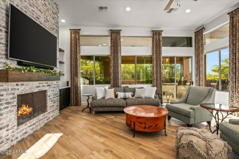 27-Family Room