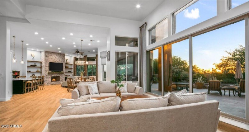 14-Living Areas