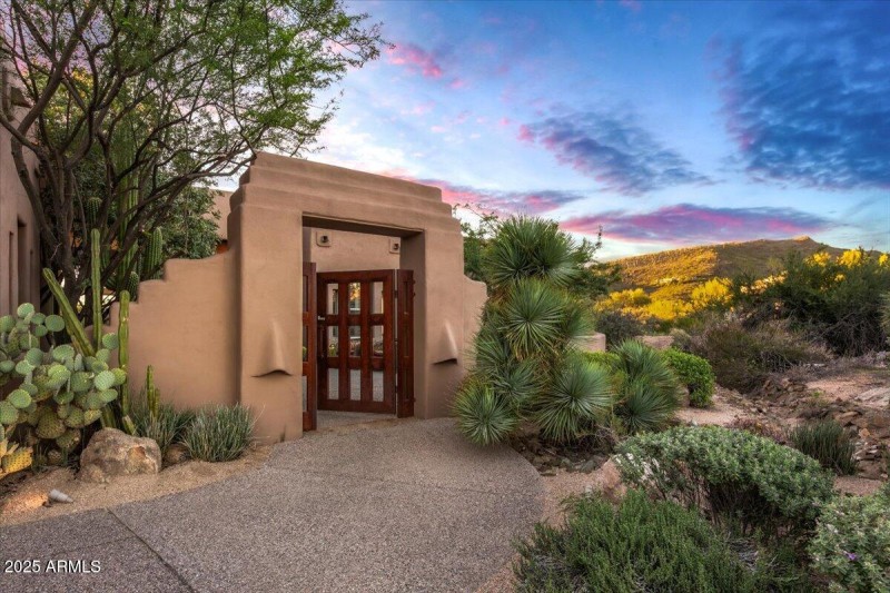 09-Front Entry