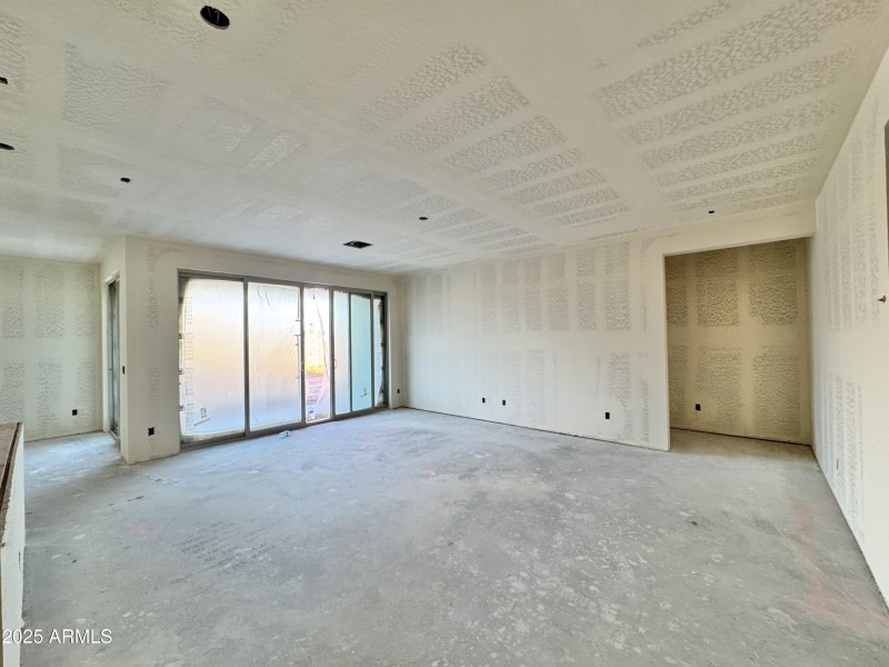 011 Greatroom