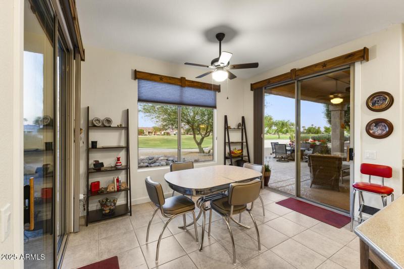 20-Breakfast-Nook